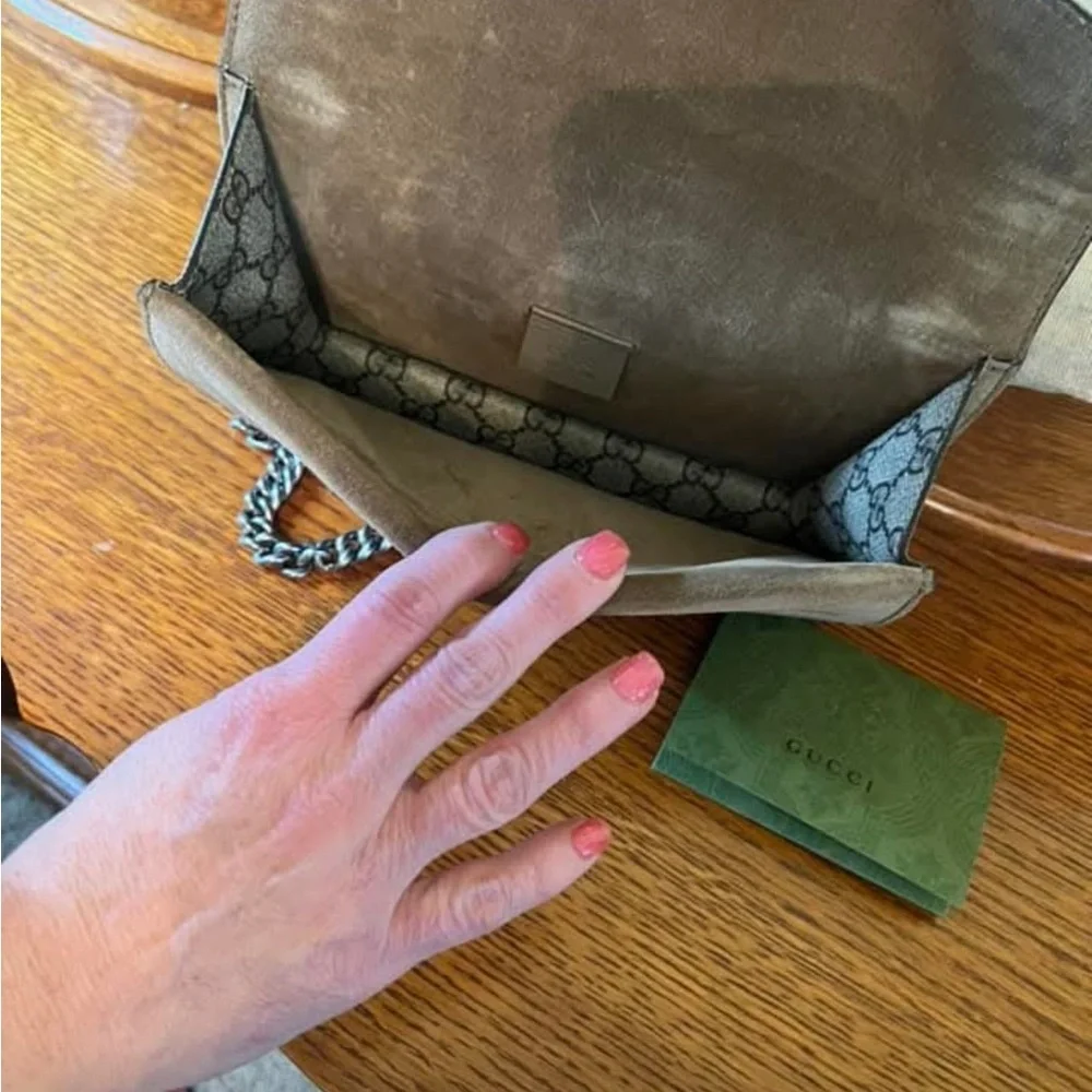 ***AUTHENTIC*****Gucci Dionysus Medium Shoulder Bag with Chain Strap